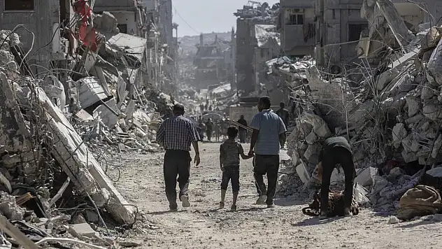 İsrail ateşkese rağmen Gazze'ye hava saldırıları düzenledi