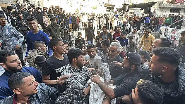 İsrail, bayramda da rahat durmadı! 17 Filistinli öldü