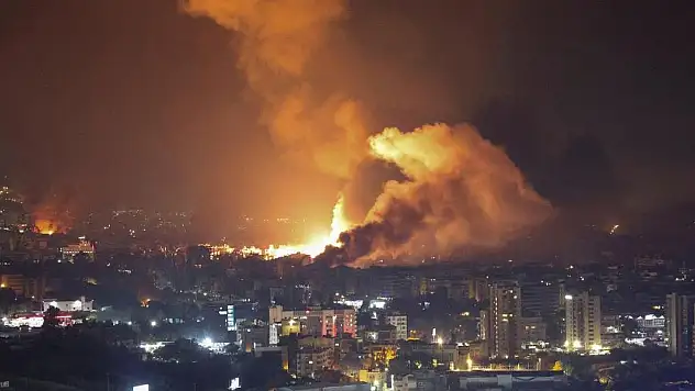 İsrail Beyrut'un güneyine 40'tan fazla saldırı düzenledi