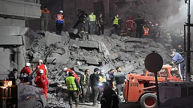 İsrail ordusu, Beyrut'un şehir merkezine hava saldırısı düzenledi