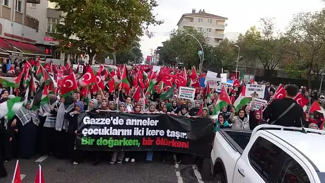 İsrail'in Gazze'deki saldırıları Gebze'de protesto edildi