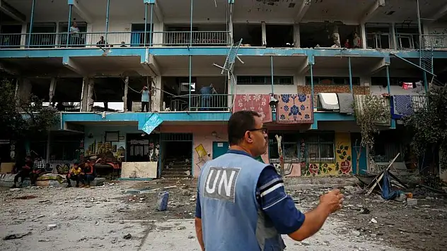 İsrail'in saldırılarında 82 sivil savunma personeli öldü