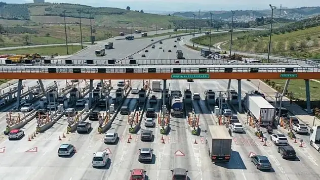 İstanbul-İzmir Otoyolu'nda bayram tatili hareketliliği yaşanıyor