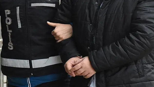 İstanbul merkezli 5 ildeki FETÖ operasyonunda 19 zanlı yakalandı