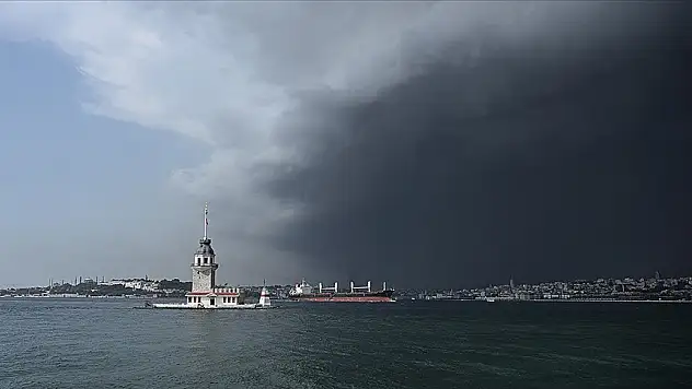İstanbul Valiliğinden fırtına uyarısı yapıldı