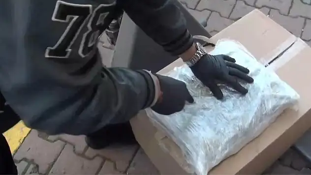 İstanbul'da 355 kilogram sentetik uyuşturucu ele geçirildi