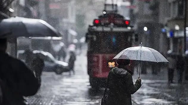 İstanbul'da sağanak ve fırtına