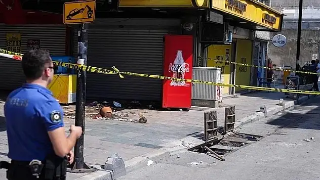 İzmir'de 2 kişinin akıma kapılarak ölümüne ilişkin 2 şüpheliye ev hapsi verildi