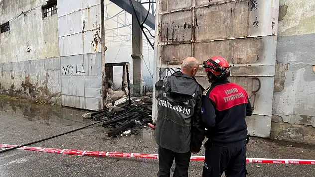 İzmir'deki depo yangını kontrol altında