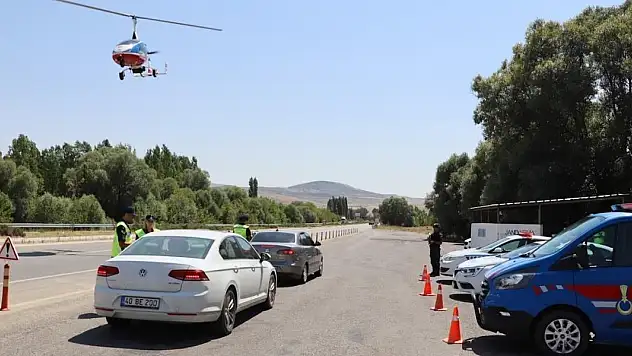 Jandarma havadan ve karadan denetim yaptı