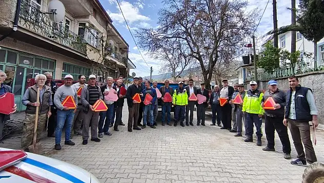 Jandarma Komutanlığı'ndan traktör kazalarını önleme çalışması!