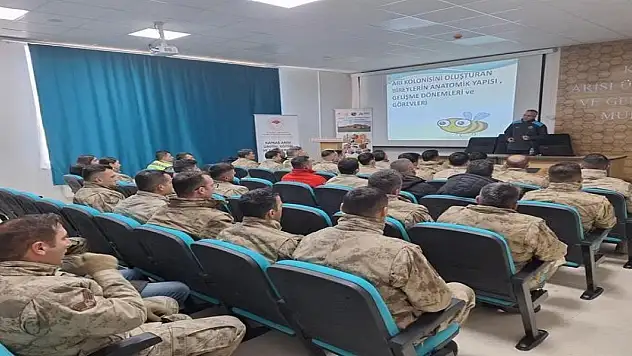 Jandarma personeline temel arıcılık semineri verildi