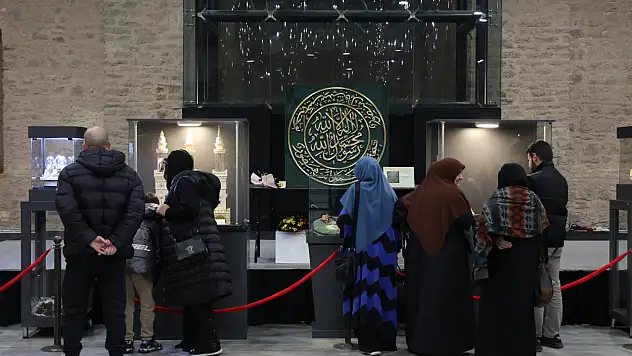 Kabe örtüsünden Sakal-ı Şerif'e: Konya'da manevi huzur yolculuğu!