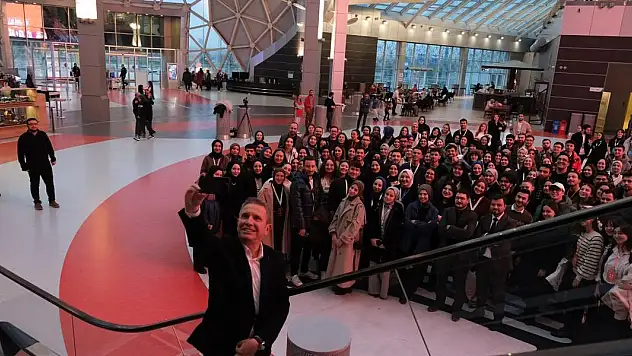 Kademe Öğrencileri 'Etkili İletişim' Etkinliğinde Buluştu