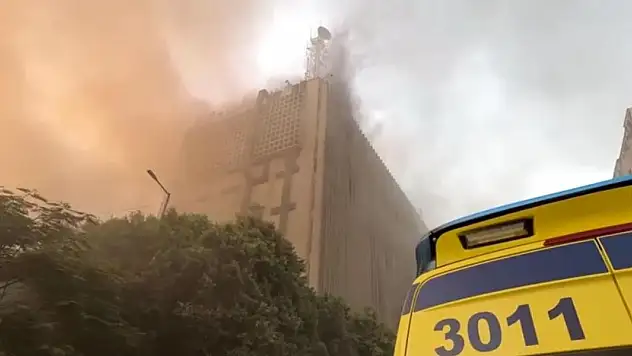 Kahire'de iletişim merkezinde yangın: 22 kişi yaralandı
