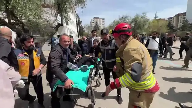 Kahramanmaraş'ta okulda silah sesleri duyuldu! Yaralılar var!