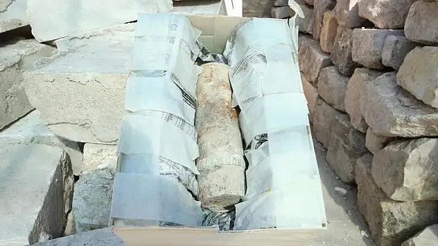 Kahramanmaraş'ta 103 yıllık top mermisi enkazdan çıkarıldı