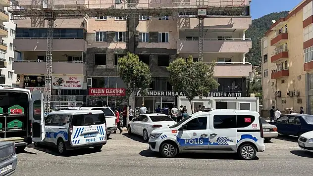 Kahramanmaraş'ta iskele çöktü: 2 işçi hayatını kaybetti