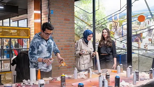 Kapsül Teknoloji'de roket fırlatma deneyimi!