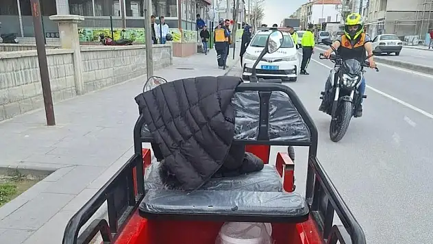 Karapınar'da motosikletler çarpıştı: 3 yaralı