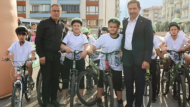 Karatay 10. Düz Bisiklet Yarışı büyük heyecana sahne oldu