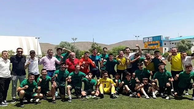 Karatay Belediyespor U17 takımı ilk etabı geçmeyi başardı