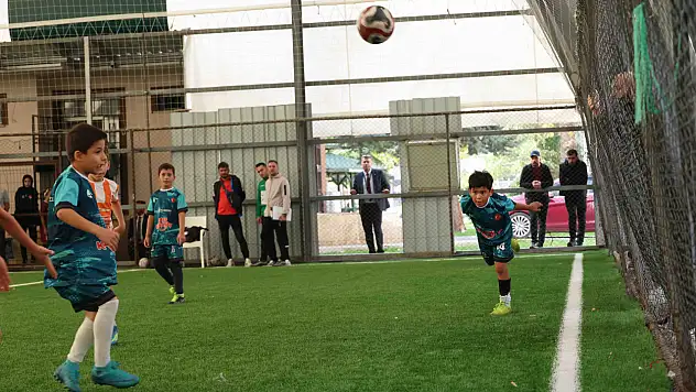 Karatay'da 32 ilkokul şampiyonluk için yarışıyor!