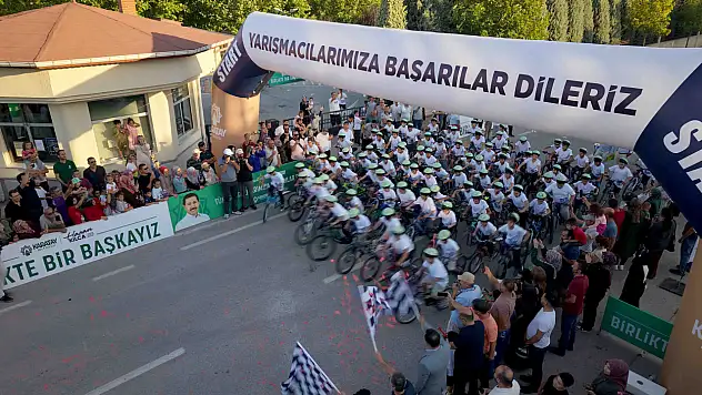 Karatay'da bisiklet kültürü güçleniyor: 500 çocuk pedal çevirdi!