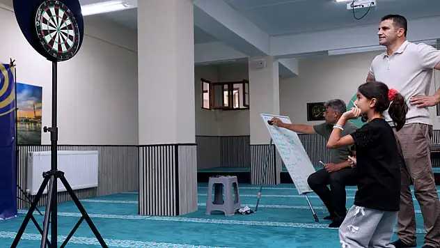Karatay'da Camiler ve Kur'an Kursları arası dart turnuvası başladı