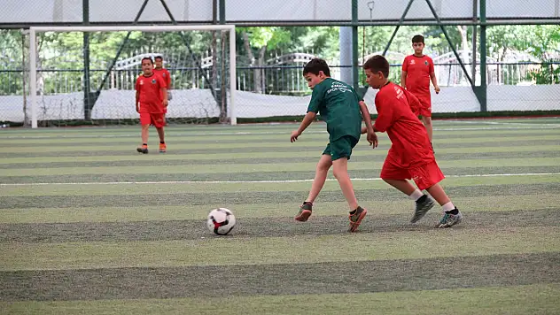 Karatay'da Geleneksel Kur'an Kursları Arası Futbol Turnuvası heyecanı başladı