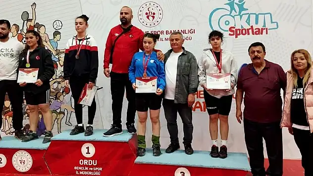 Karataylı Sporcular Başarılarına Her Gün Yenilerini Ekliyor