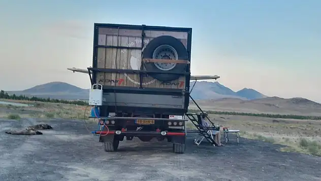 Karavanlı turistlerin uğrak noktası Meke Gölü