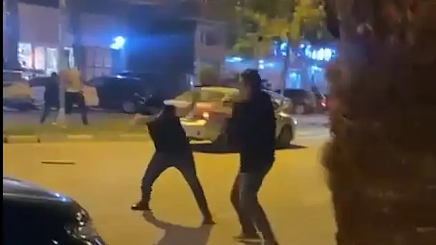Kardeşler arası bıçaklı kavga! 4 yaralı