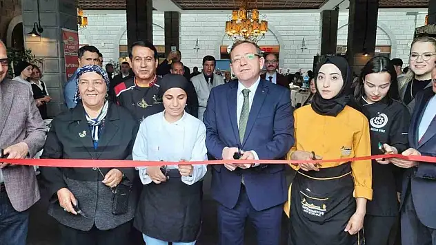 Kars'ın yöresel yemekleri tanıtıldı