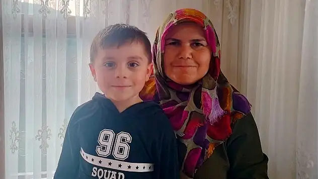 Kastamonu'da cansız bedenleri bulunan anne ve oğlu toprağa verildi