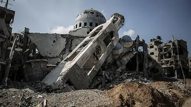 Katil İsrail, 7 Ekim'den bu yana Gazze Şeridi'nde 814 cami yıktı