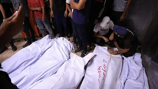 Katil İsrail'in Gazze'ye son saldırılarında 13 kişi yaşamını yitirdi