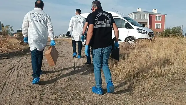 Kayıp Rojin'in başörtüsü Van Gölü kıyısında bulundu