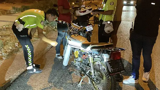 Kazaya Karışan Plakasız Motosiklet Trafikten Men Edildi!