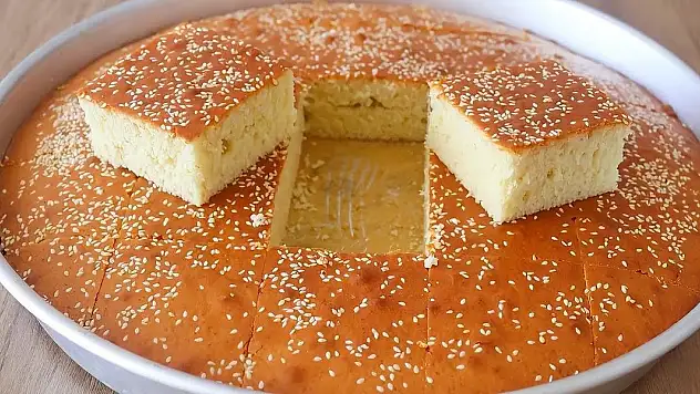 Kek kalıbı kullanmanıza bile gerek yok. Tepside kek pişirirken bilmeniz gereken 5 öneri