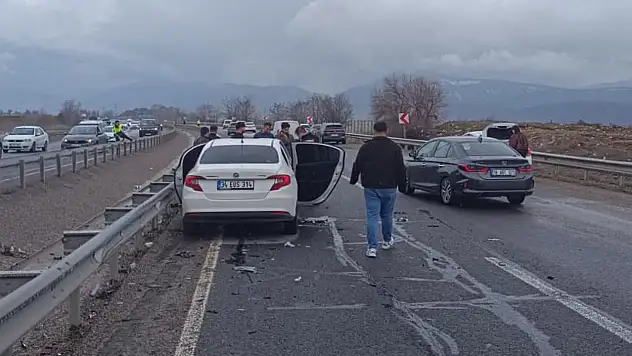 Kendi aracını durdurmak isterken öldü