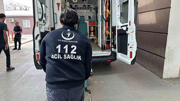 Kız çocuğu silahı temizlerken kazara kendini vurdu