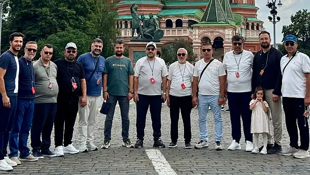 KOMÜT, Rusya gezisinde