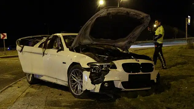 Kontrolden çıkan otomobil takla attı: 4 yaralı!