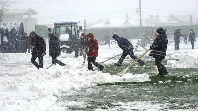 Konya amatör futboluna kar engeli