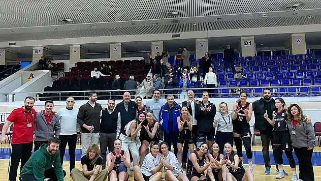 Konya Basket 1.Lig için parkeye çıkıyor