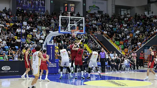 Konya BBSK 4'te 4 için parkede!