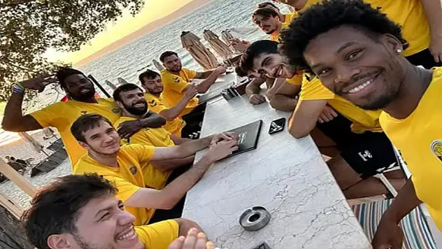 Konya BBSK Oyuncuları Kampta Moral Depoladı