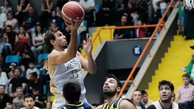 Konya Büyükşehir Belediyespor sezona galibiyetle başladı! 77-71