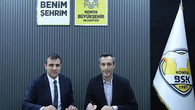Konya Büyükşehir Belediyespor'da imzalar atıldı! Ertetik ile yola devam